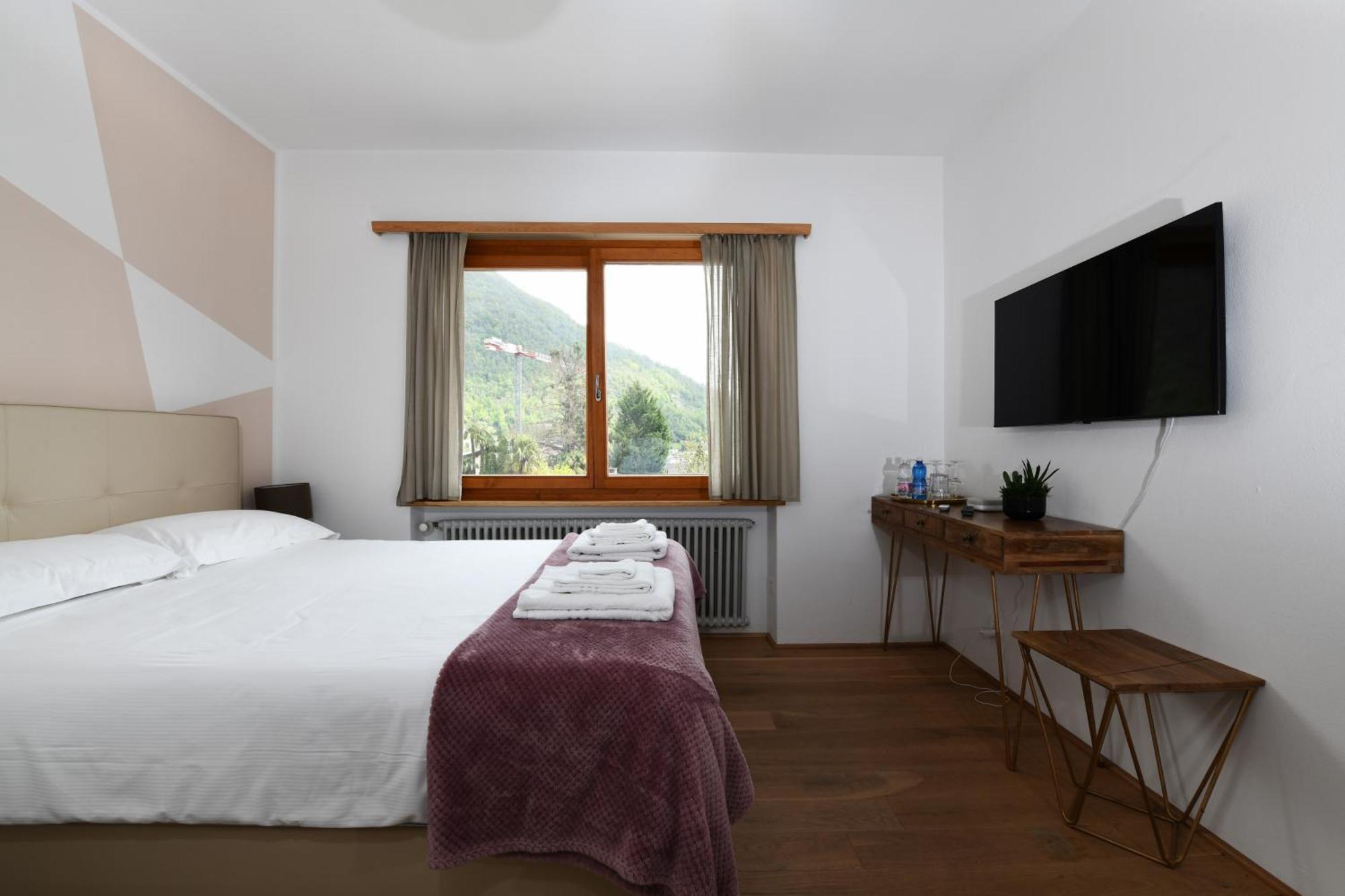 7Rooms - Self Check-In 24H Free Parking Losone Exteriör bild